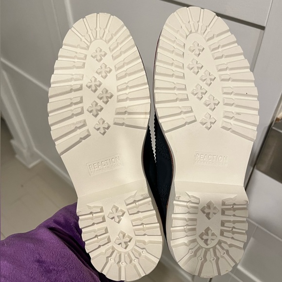 Boys Kenneth Cole Reaction New Navy wing tip dress shoe Brogue Lace size 3 - Picture 3 of 5